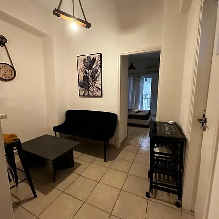 Nikolas Urban Αθήνα
